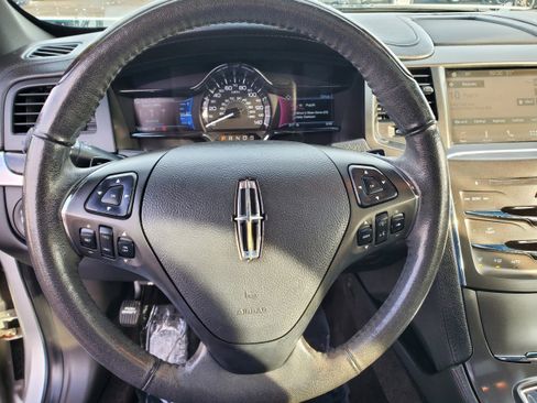 Used 2016 Lincoln MKS image 14