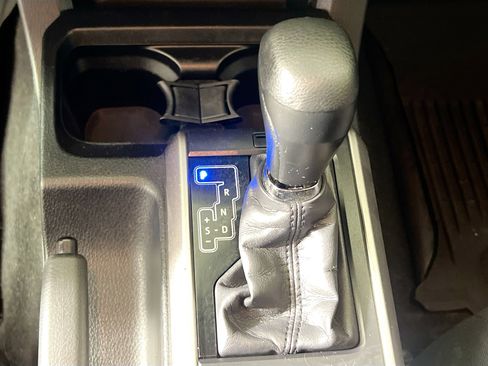 Used 2021 Toyota Tacoma SR5 image 24