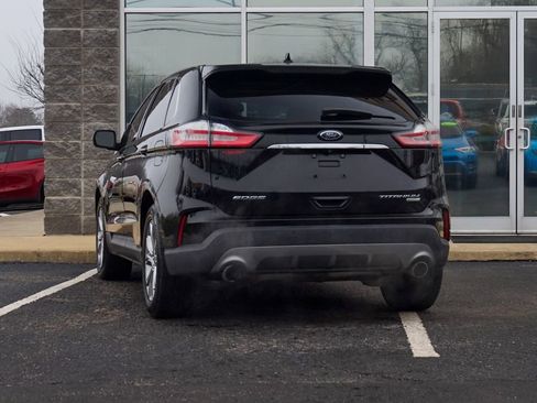 Used 2019 Ford Edge Titanium w/ Equipment Group 301A image 4