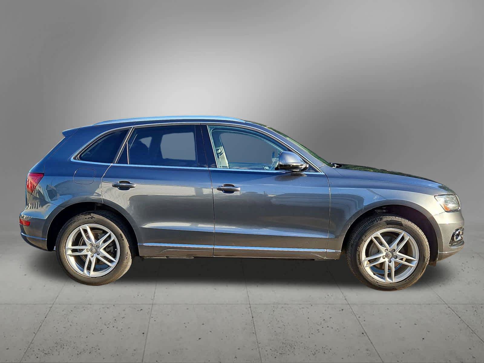 Used 2017 Audi Q5 2.0T Premium AWD/4WD image 4