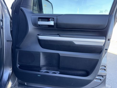 Used 2014 Toyota Tundra SR5 image 37