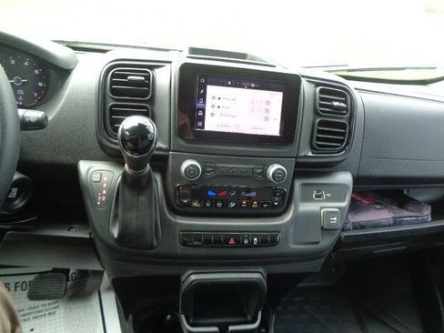Used 2023 RAM ProMaster 2500 FWD image 15