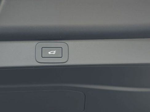 New 2026 Land Rover Range Rover SE AWD/4WD image 13