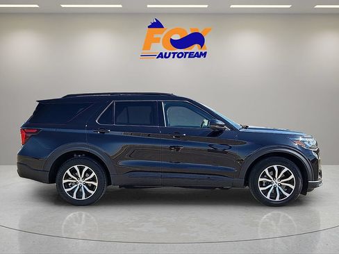 Used 2025 Ford Explorer ST-Line AWD/4WD image 5