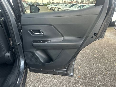 New 2026 Nissan Kicks SR image 16