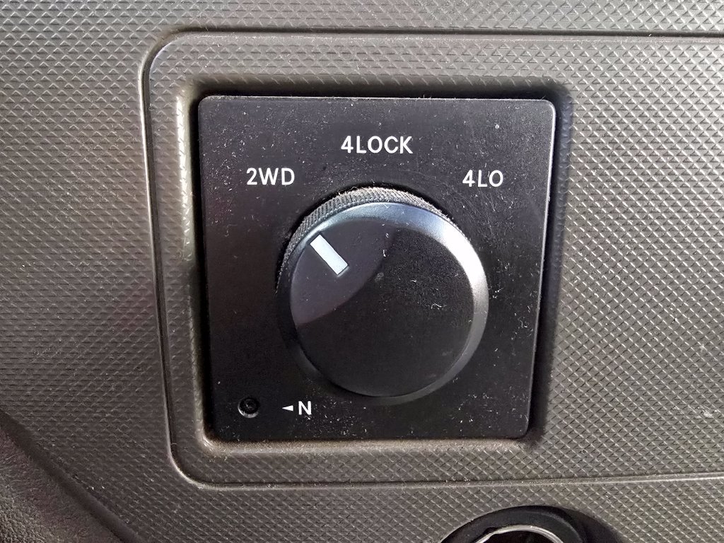 Used 2006 Dodge Ram 2500 Truck SLT AWD/4WD image 16