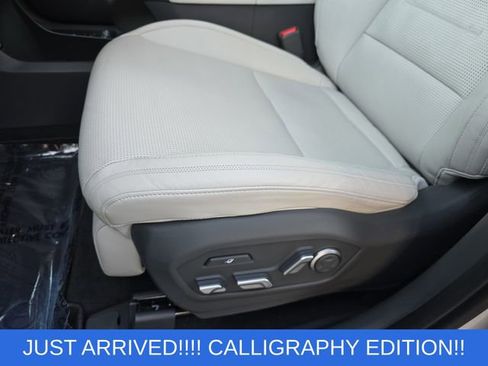 Used 2024 Hyundai Santa Fe Calligraphy image 33