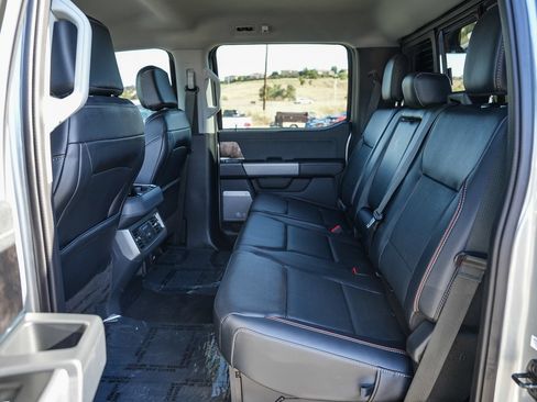 Used 2023 Ford F250 Lariat w/ Sport Appearance Package AWD/4WD image 19
