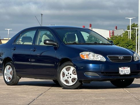Used 2005 Toyota Corolla CE image 2