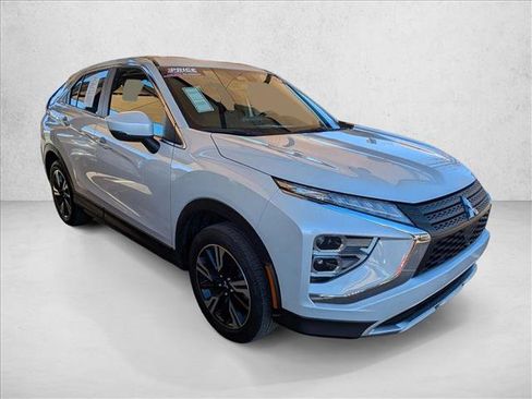 Used 2024 Mitsubishi Eclipse Cross SE image 3