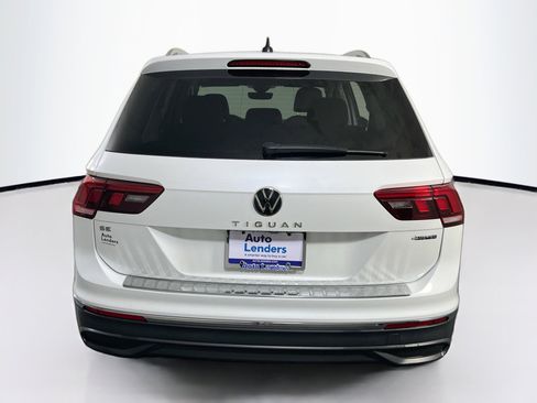 Used 2023 Volkswagen Tiguan SE image 6