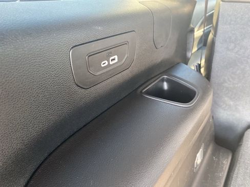 Used 2023 Jeep Grand Cherokee L Limited w/ Trailer Tow Group (B) image 15