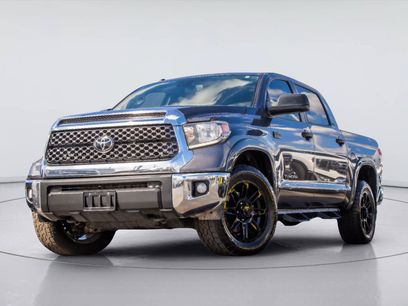 Used 2018 Toyota Tundra SR5 w/ SR5 Upgrade Package