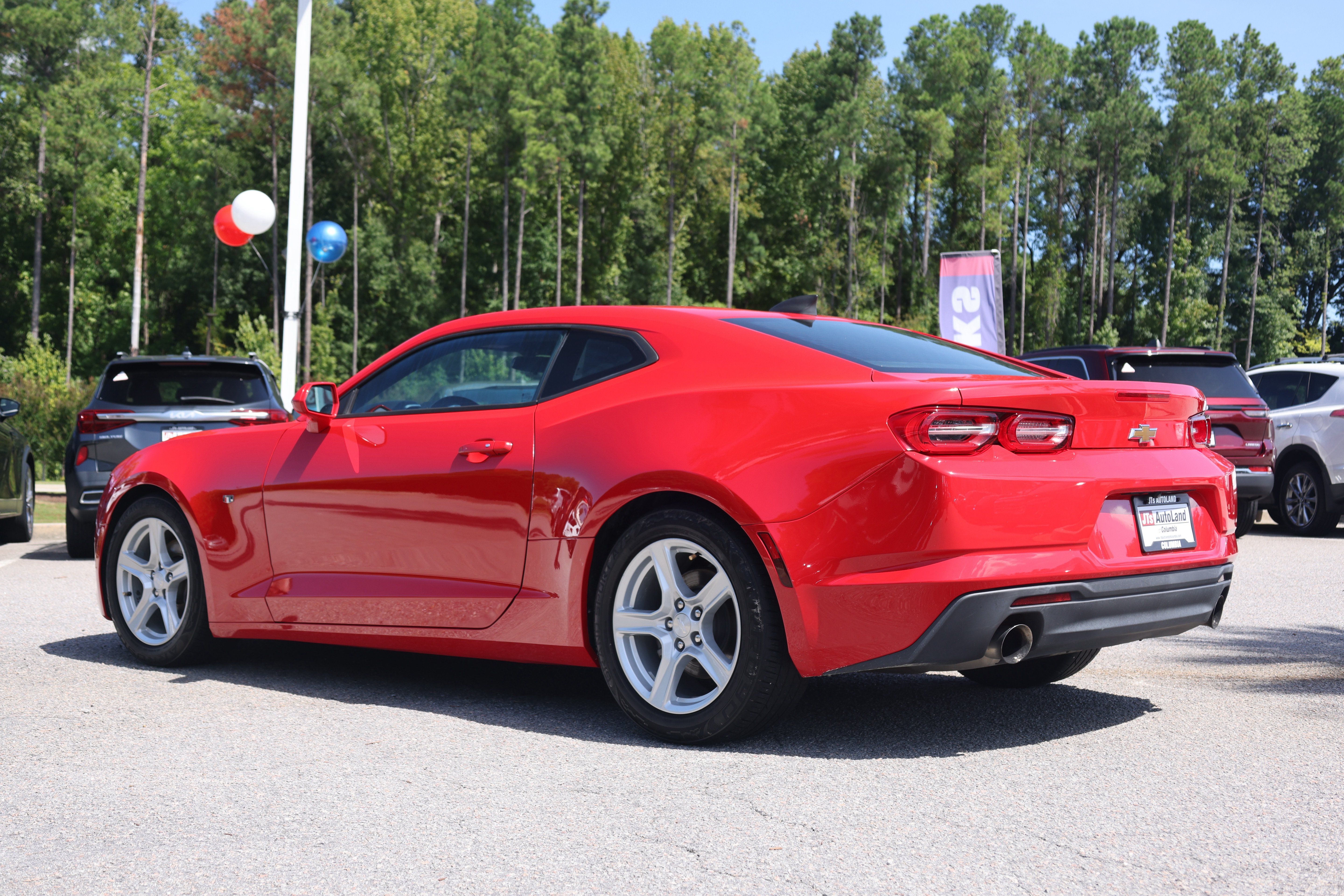 Used 2020 Chevrolet Camaro LT RWD image 3