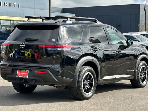 Certified 2025 Nissan Pathfinder Rock Creek AWD/4WD image 4