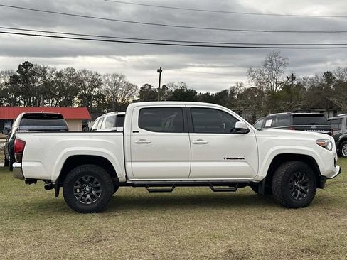 Used 2023 Toyota Tacoma SR5 image 11