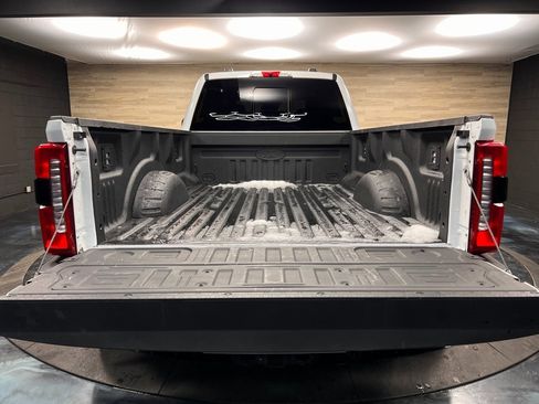 Used 2024 Ford F350 Lariat w/ Lariat Ultimate Package image 23