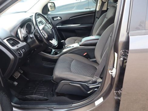 Used 2017 Dodge Journey SE w/ Popular Equipment Group AWD/4WD image 20