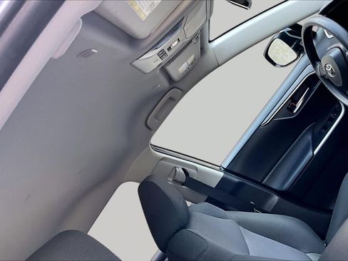 Certified 2025 Toyota RAV4 XLE AWD/4WD image 14