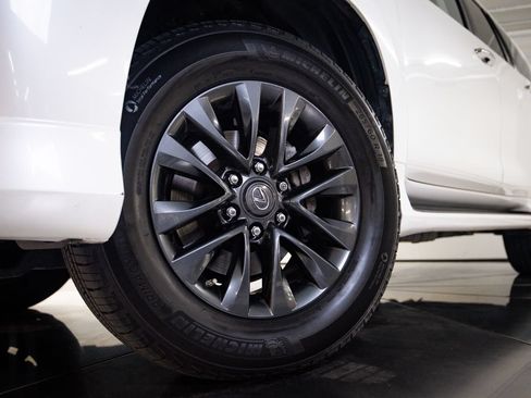 Used 2021 Lexus GX 460 Premium w/ Premium Package AWD/4WD image 12