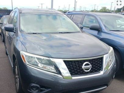 Used 2014 Nissan Pathfinder SV w/ Trailer Tow Package
