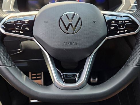 Certified 2024 Volkswagen Tiguan SE R-Line FWD image 24