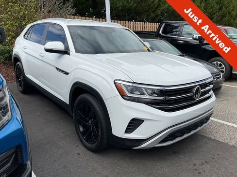 Used 2020 Volkswagen Atlas Cross Sport SE w/ Towing Package image 1