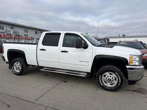 Used 2013 Chevrolet Silverado 2500 LT w/ Suspension Package, Off-Road image 10