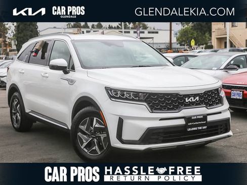 Certified 2022 Kia Sorento S image 1