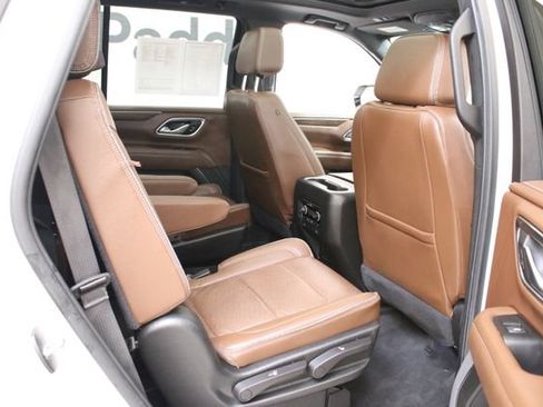 Used 2021 Chevrolet Tahoe High Country w/ Premium Package AWD/4WD image 28