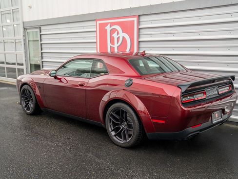 Used 2019 Dodge Challenger SRT Hellcat Redeye RWD image 32
