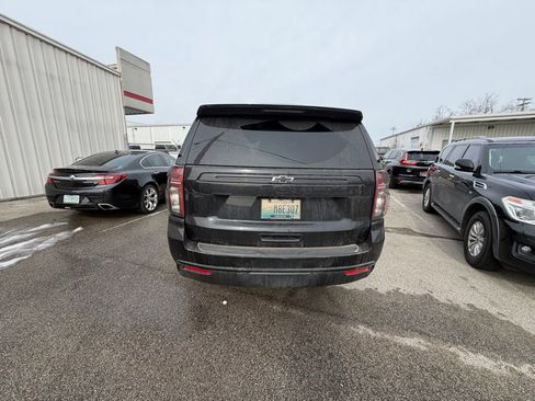 Used 2024 Chevrolet Tahoe Z71 w/ Luxury Package image 3