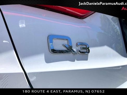 Used 2023 Audi Q3 2.0T Premium w/ Convenience Package AWD/4WD image 23