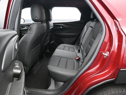 Used 2023 Chevrolet TrailBlazer RS FWD image 30