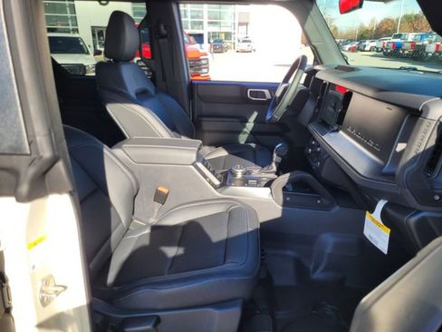 New 2025 Ford Bronco Badlands w/ Sasquatch Package AWD/4WD image 45