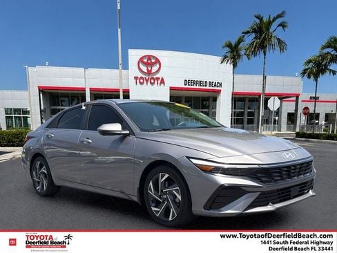Used 2024 Hyundai Elantra Limited FWD image 1