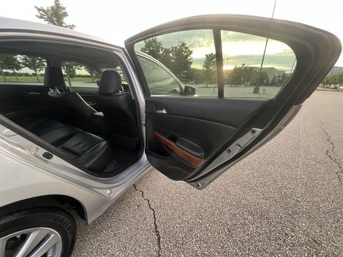 Used 2012 Honda Accord EX-L image 12