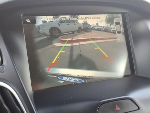 Used 2015 Ford Focus Titanium w/ Titanium Technology Package image 26