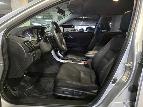 Used 2014 Honda Accord Sport image 23