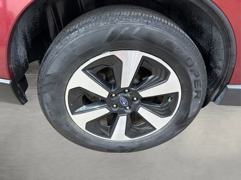 Used 2018 Subaru Forester 2.5i Limited image 16