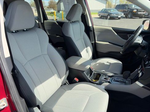 Used 2021 Subaru Forester Premium AWD/4WD image 21