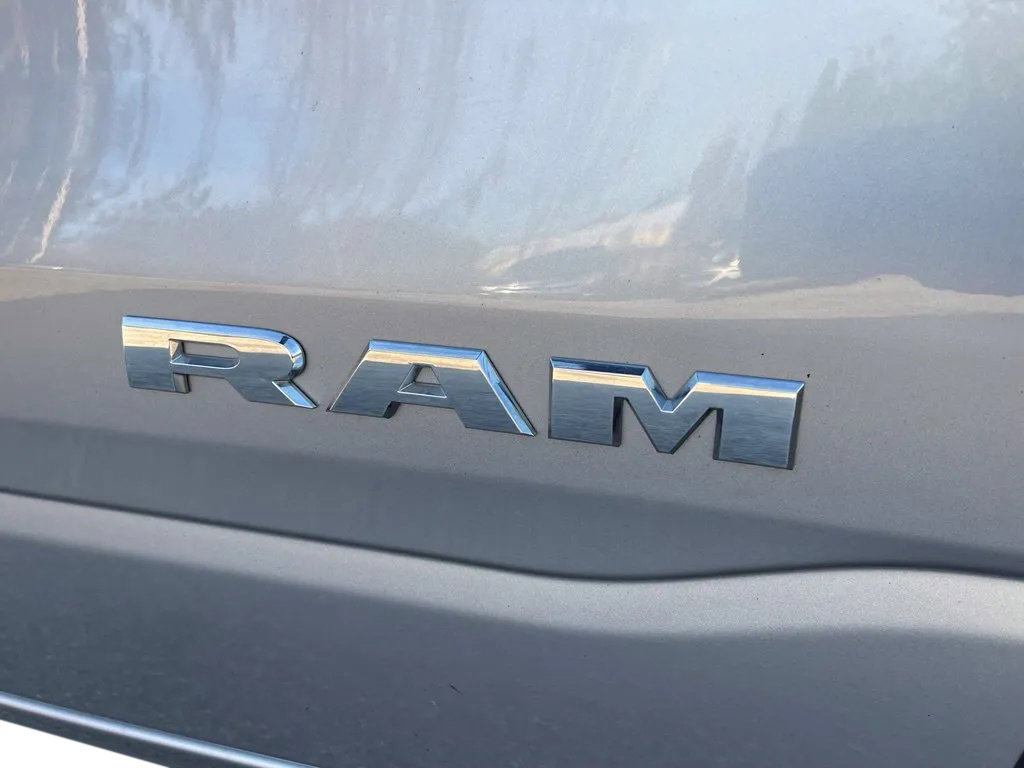Used 2023 RAM 1500 Big Horn AWD/4WD image 11