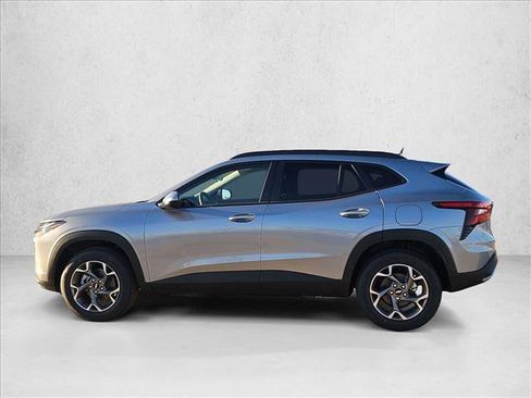 New 2026 Chevrolet Trax LT w/ Driver Confidence Package image 5