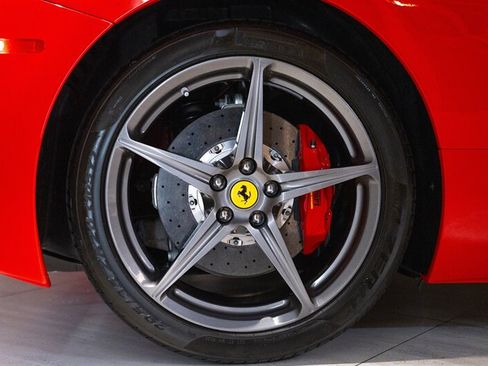 Used 2015 Ferrari 458 Spider RWD image 14