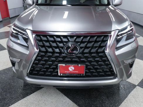 Used 2023 Lexus GX 460 Premium w/ Premium Package AWD/4WD image 4