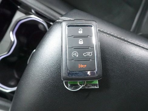 Used 2023 Jeep Grand Cherokee L Laredo AWD/4WD image 21