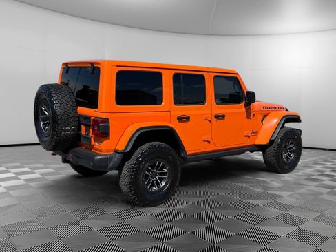 Used 2025 Jeep Wrangler Unlimited Rubicon AWD/4WD image 5