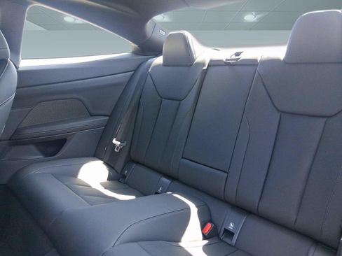 Used 2026 BMW M440i Coupe w/ Premium Package RWD image 28