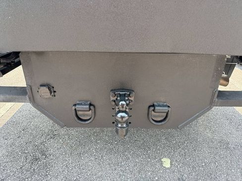 Used 2008 Ford F550 2WD Regular Cab Super Duty image 8
