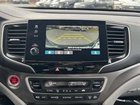 Used 2021 Honda Pilot EX image 19